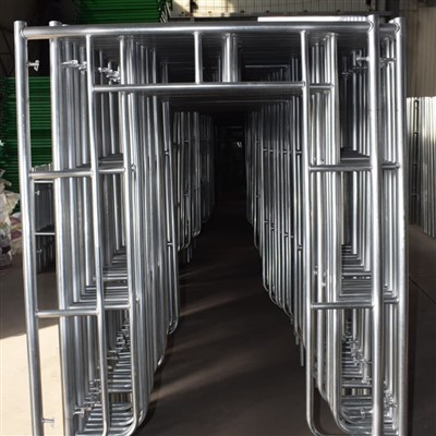 Kovové rámové lešenie